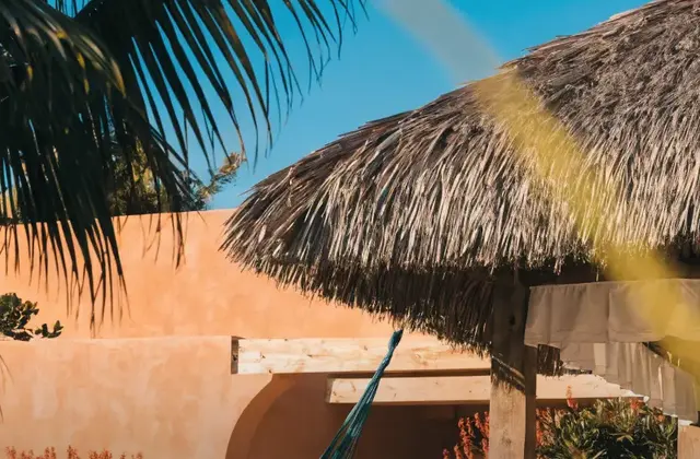 Bonita Escondida