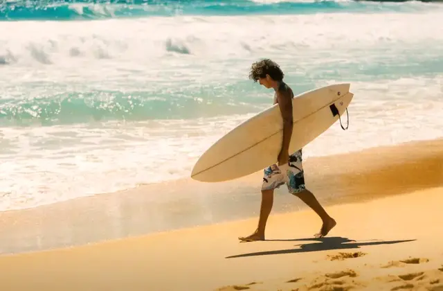 Maya Surf Lessons